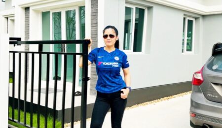 คุณวันเพ็ญ ออฟ อูร