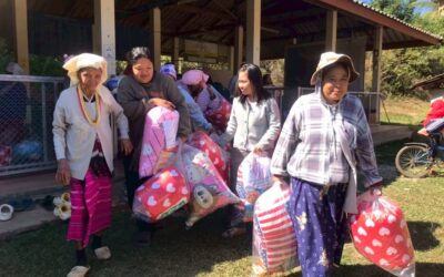 Sun Gateway Co., Ltd. donated blankets to Ban Pa Hamak, a flood-affected area in Mae Sariang District, Mae Hong Son Province. Sun Gateway Co., Ltd. donated blankets to Ban Pa Hamak, a flood-affected area in Mae Sariang District, Mae Hong Son Province.