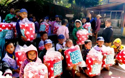 Sun Gateway Co., Ltd. donated blankets to Ban Huai Haeng School, Mae Hong Son Province. Sun Gateway Co., Ltd. donated blankets to Ban Huai Haeng School, Mae Hong Son Province.